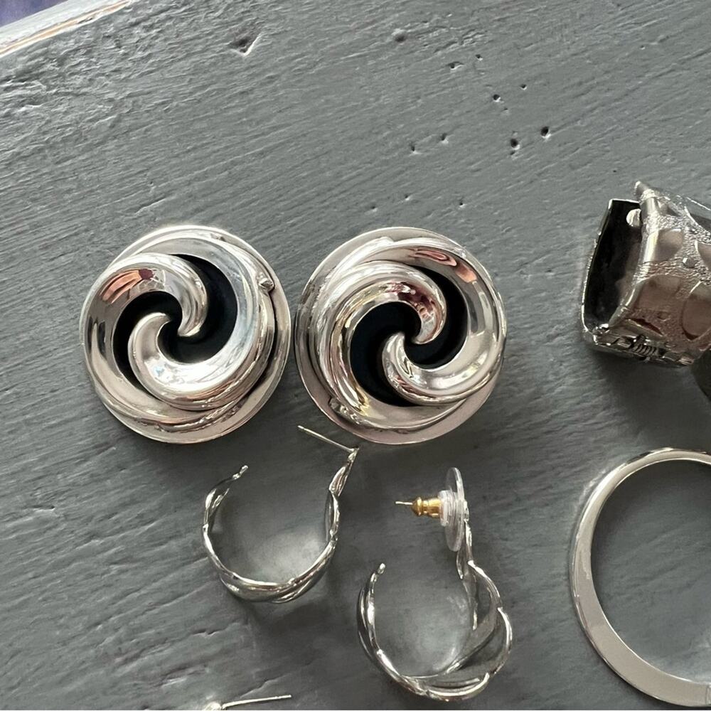 6 Silver Tone Earrings Set - Picture 3 of 6